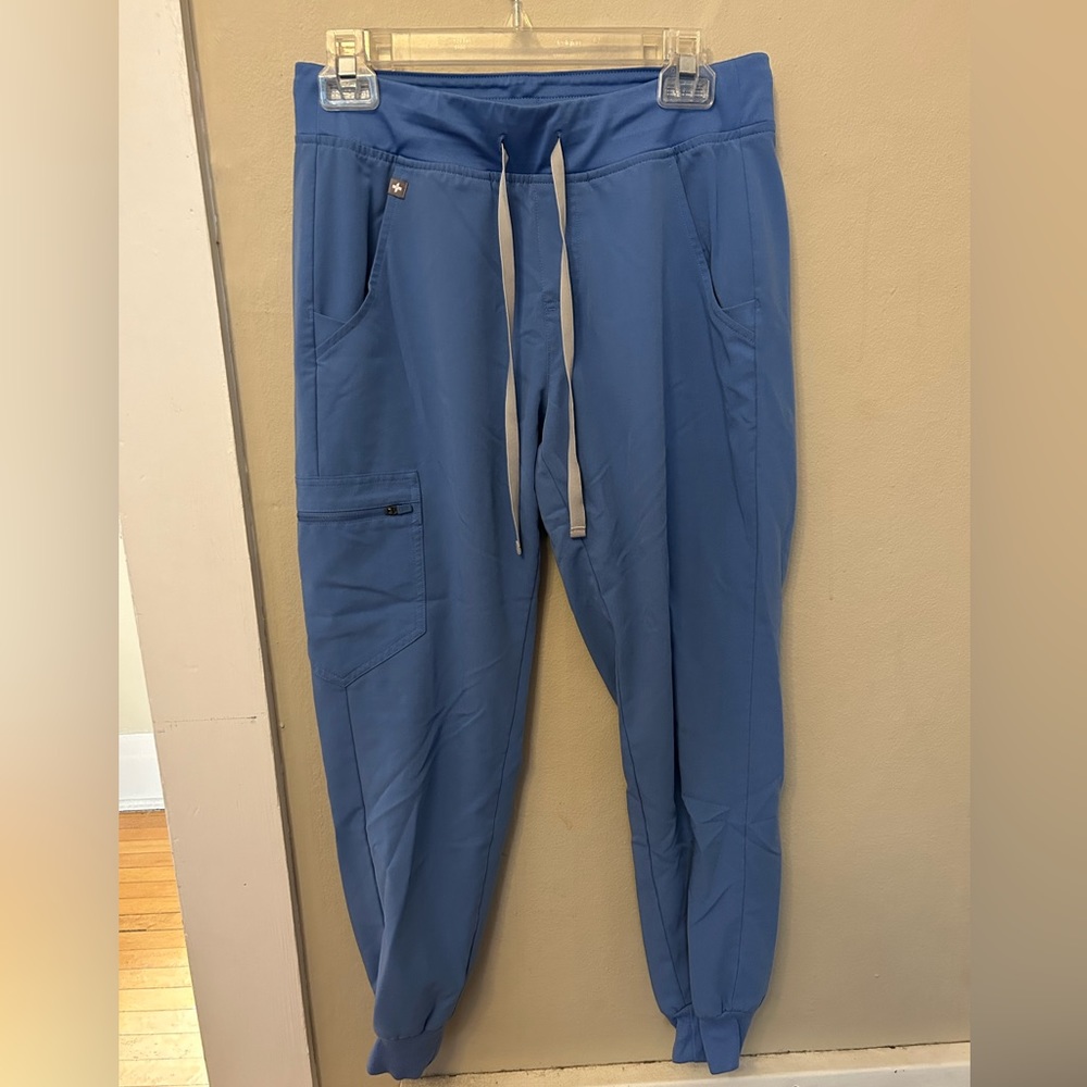 FIGS Zamora Scrub Pants